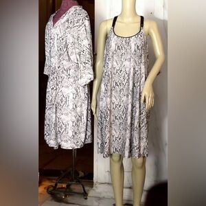 Secret Treasures 2-Piece Snakeskin Print Nightgown & Robe Set